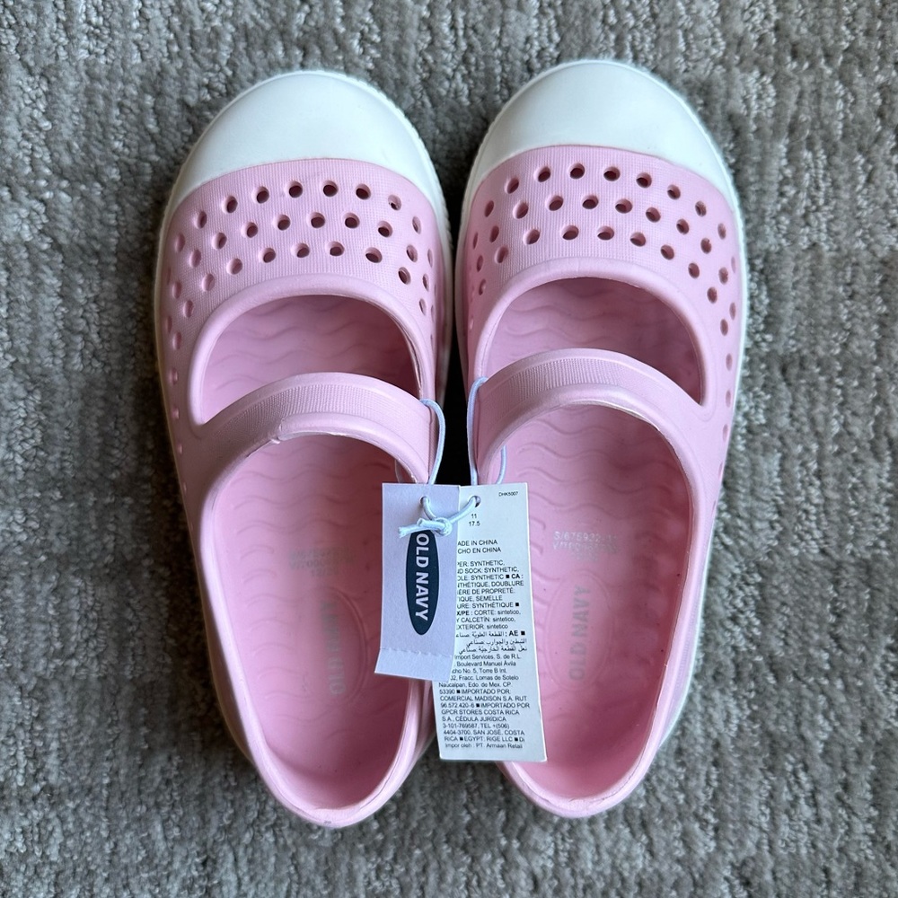 NWT Old Navy Mary Janes